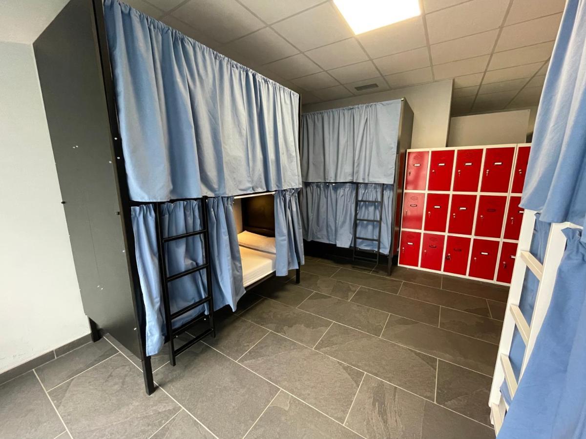 Bunk Bed Mixed Dormitory Room