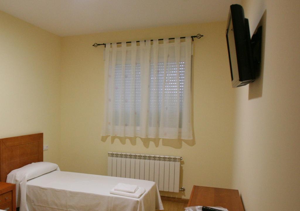 Twin Room,247933509:JPEG