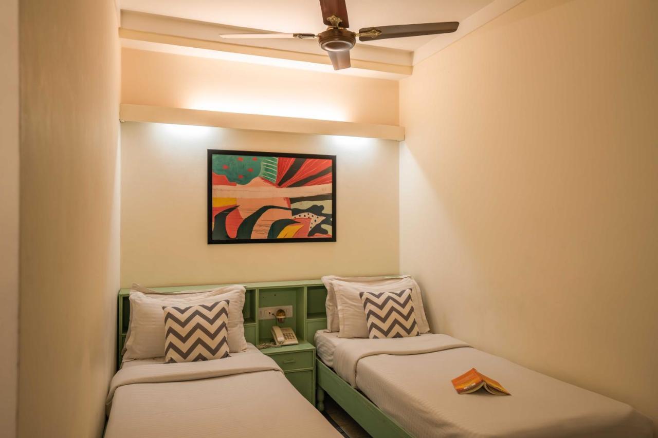 Standard Twin Room,1366216859:JPEG