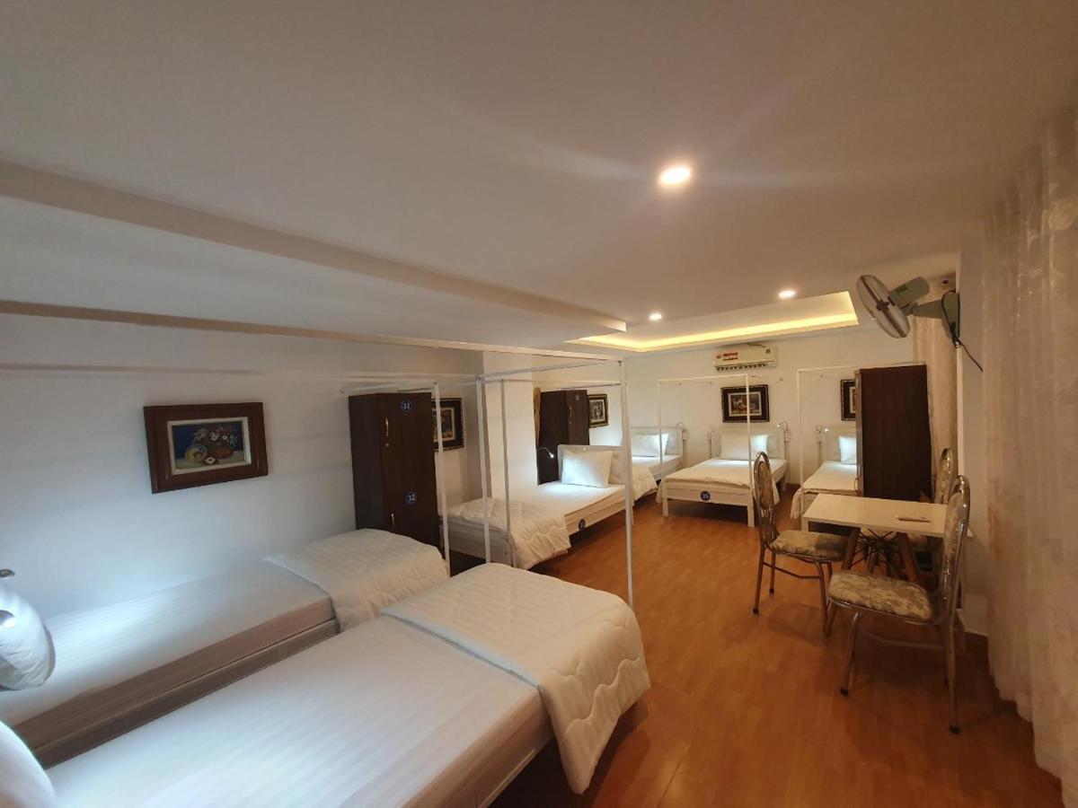 Single Bed in 6-Bed Dormitory Room