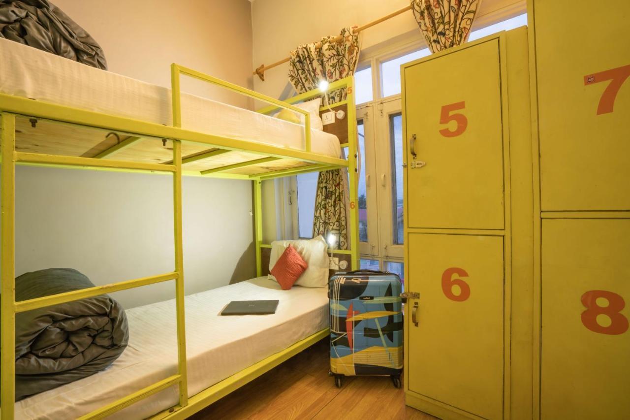 Bed Deluxe 8-Bed Mixed Dormitory Room