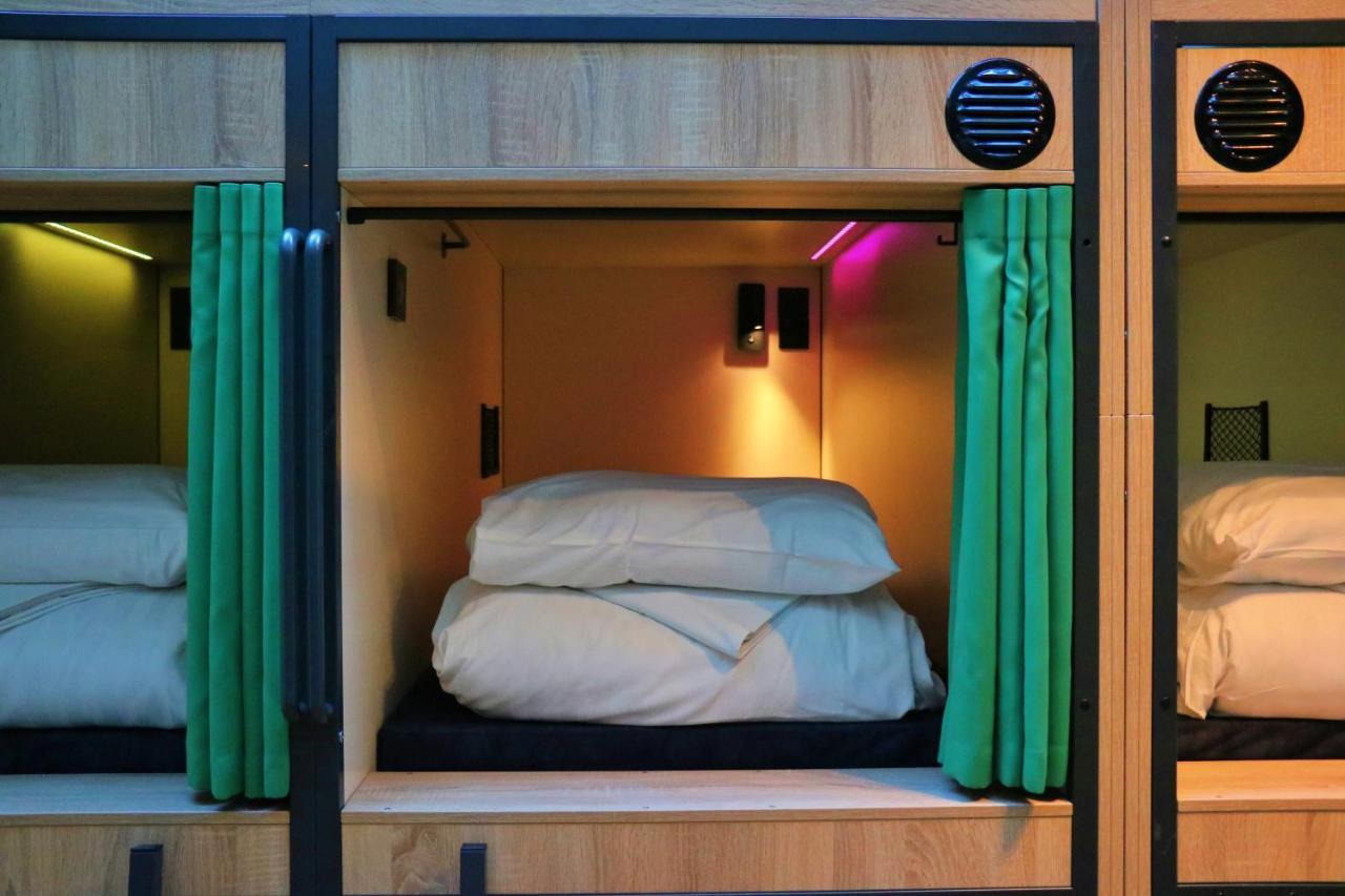 Pod a Mixed Dorm