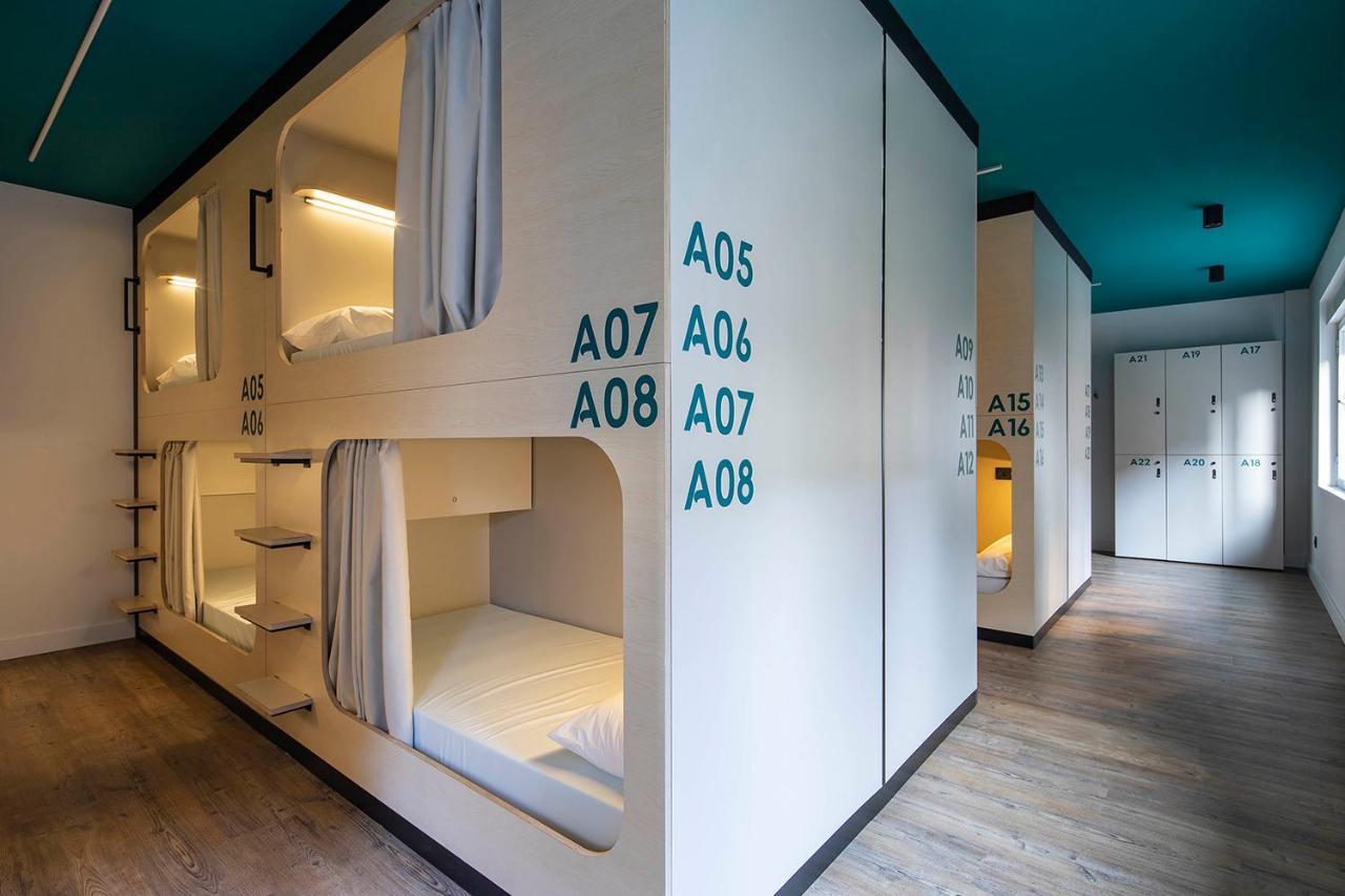 Bunk Bed Mixed Dormitory Room