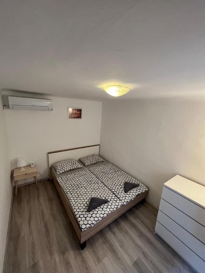 Doppelzimmer mit Gemeinschaftsbad