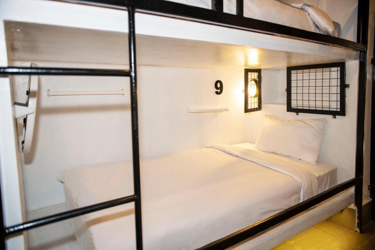 Bed Standard 12-Bed Dorm