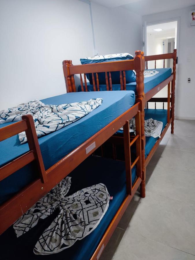 Cama em Dormitório Feminino com 8 Camas