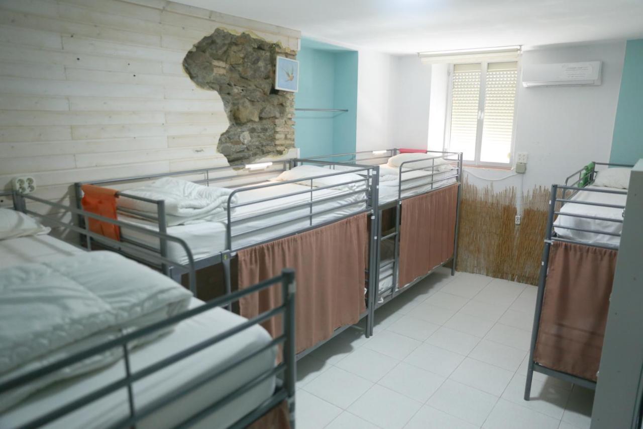 Bed 8-Bed Dormitory Room,1412315474:JPEG