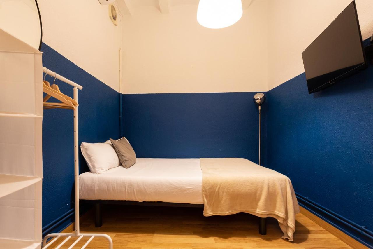 Double Room No Window