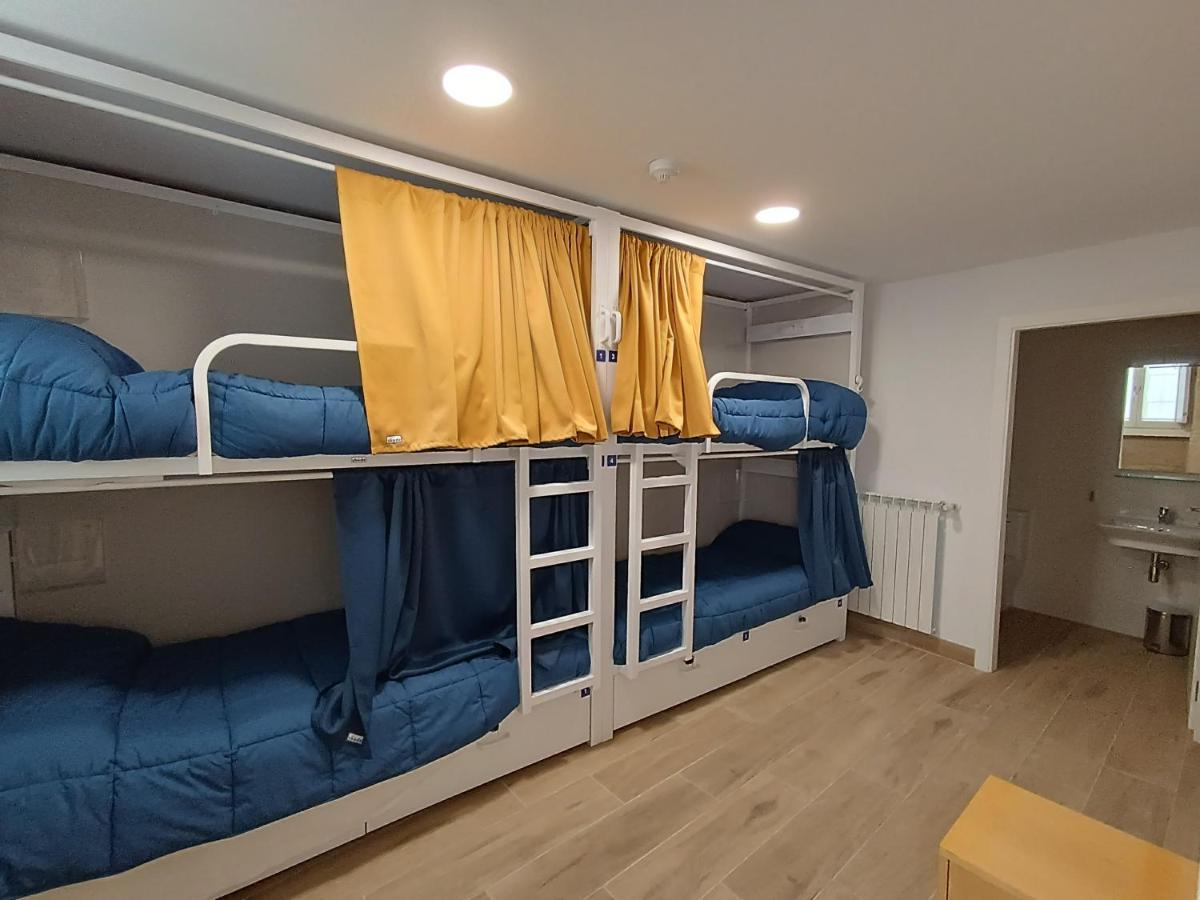 Bed 4-Bed Dormitory Room