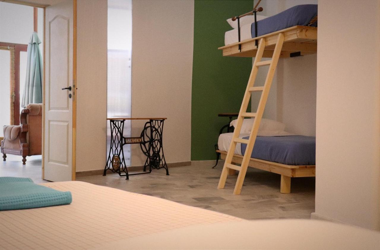 Bed in 4-Bed Mixed Dormitory Room