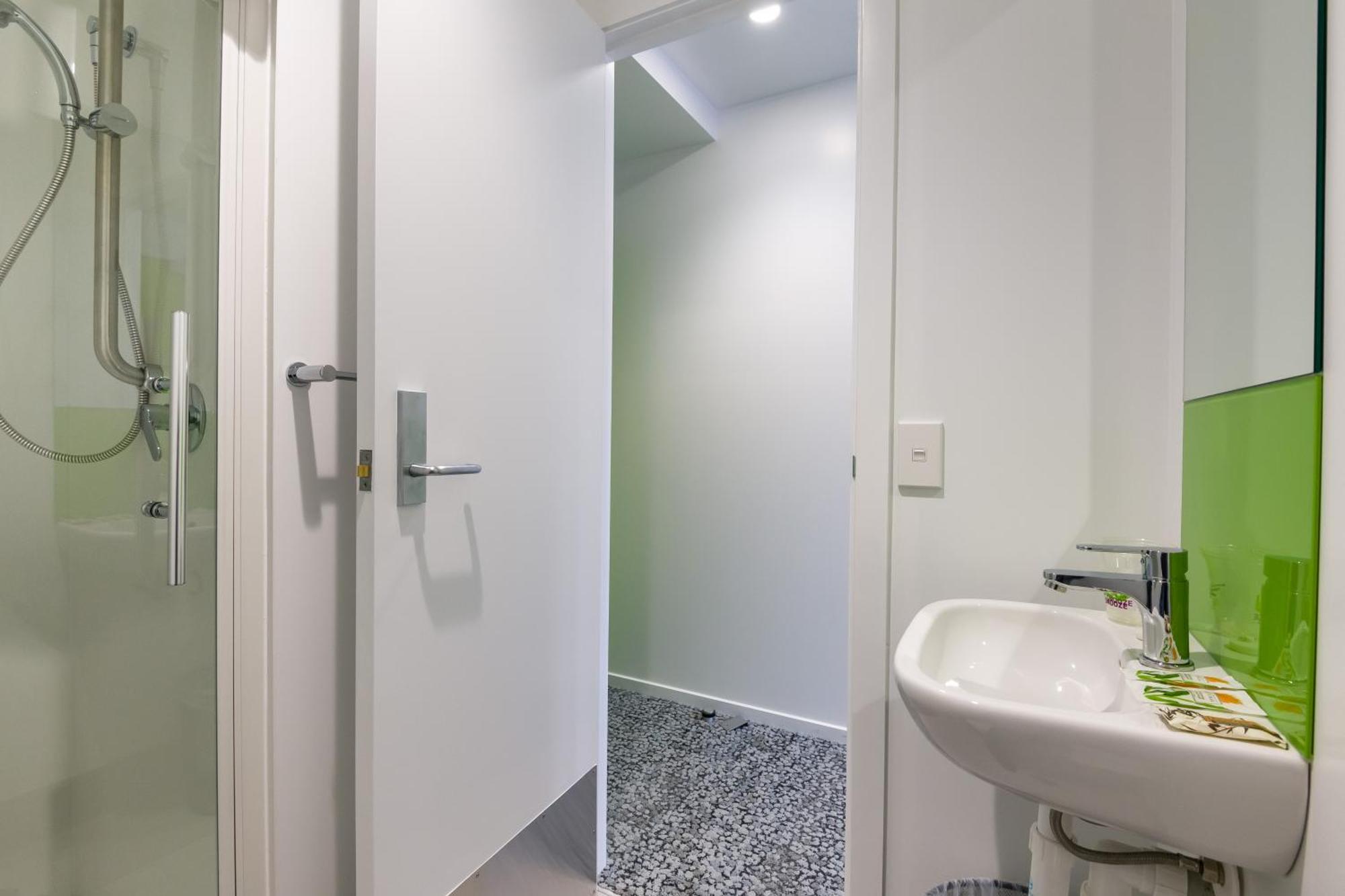 Queen Room with Private Bathroom - Windowless