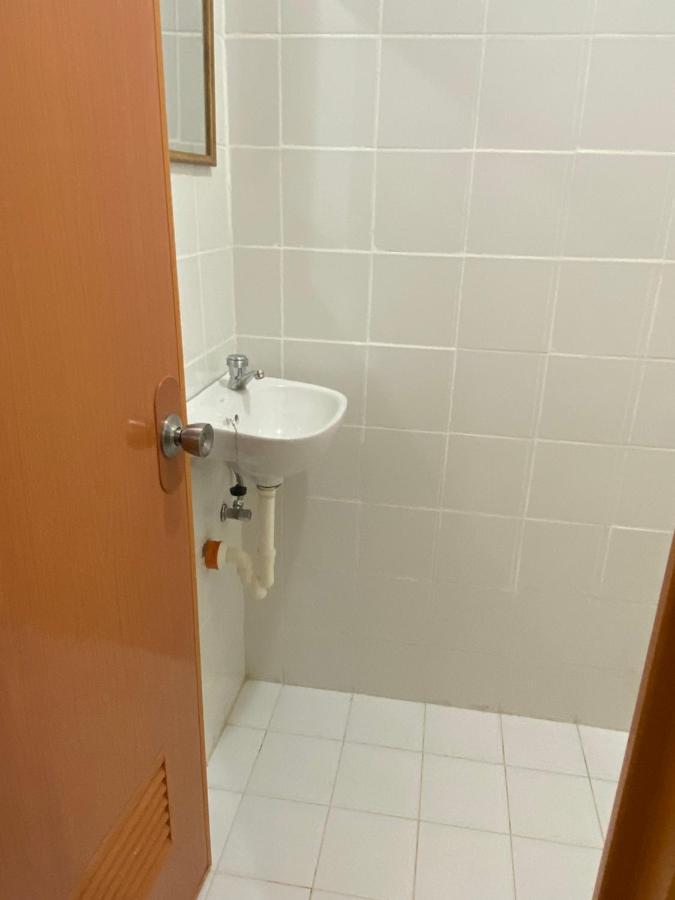 Twin Room with Private Bathroom