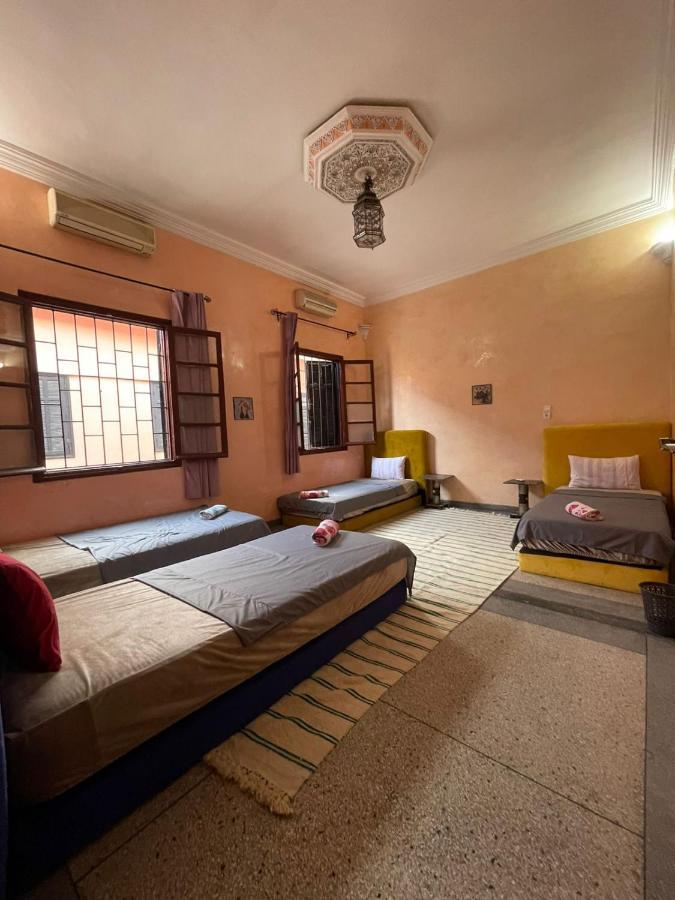 Mixed Dormitory Room,1471144073:JPEG