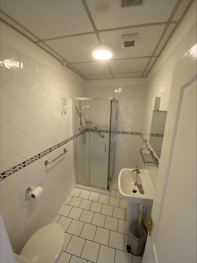 Habitación Doble con ducha - 2 camas