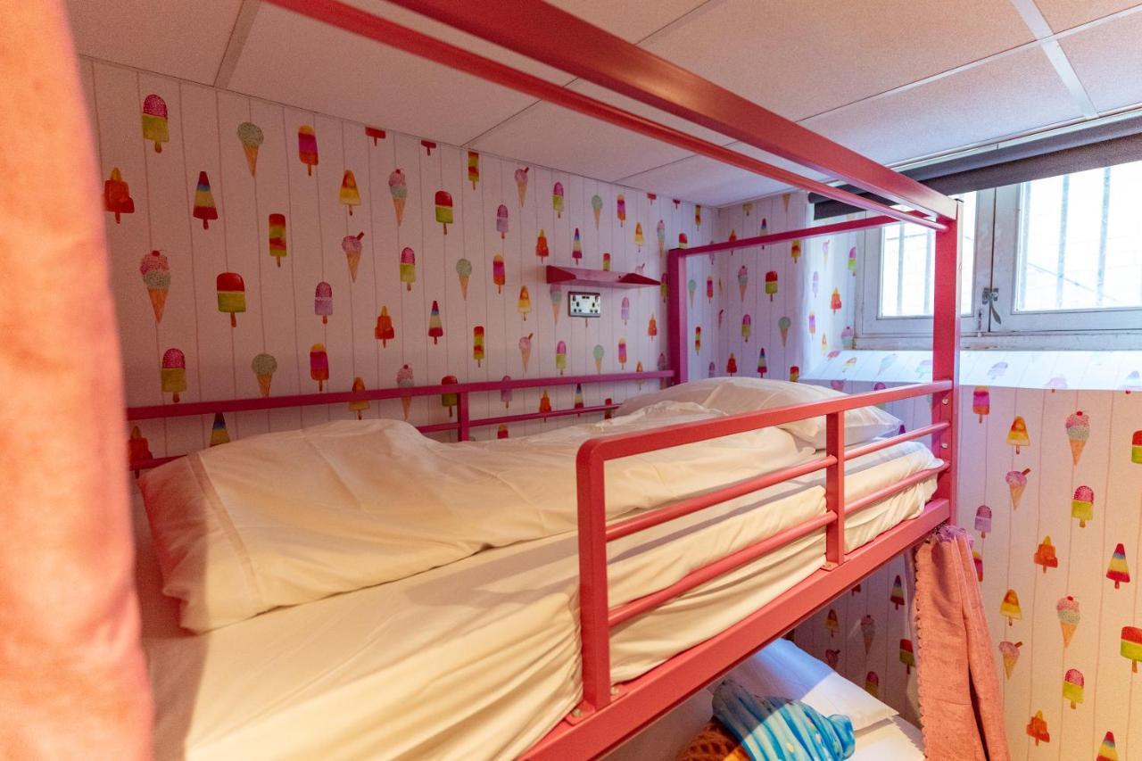 Bett im Frauenschlafsaal mit 4 Betten