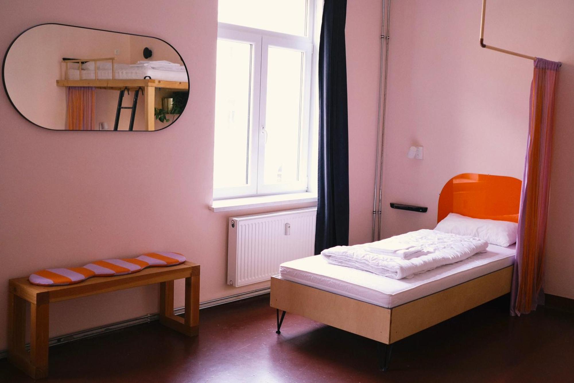 Bett im 6-Bett-Schlafsaal