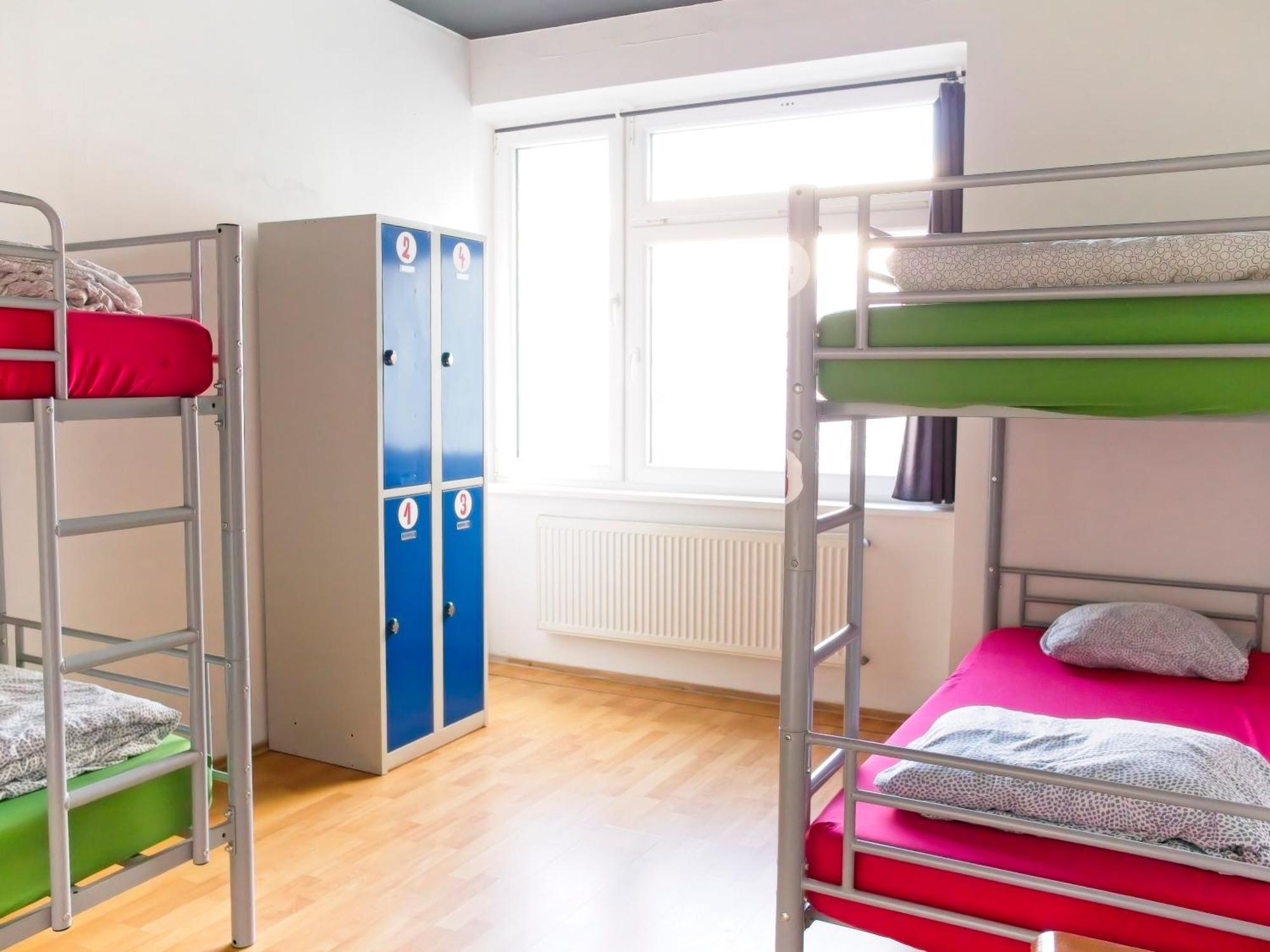 Bed in 4-Bed Mixed Dormitory Room,1502657434:JPEG