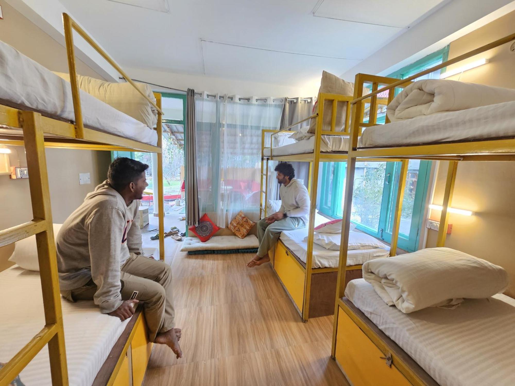 Bed 6-Bed Mixed Dormitory Room