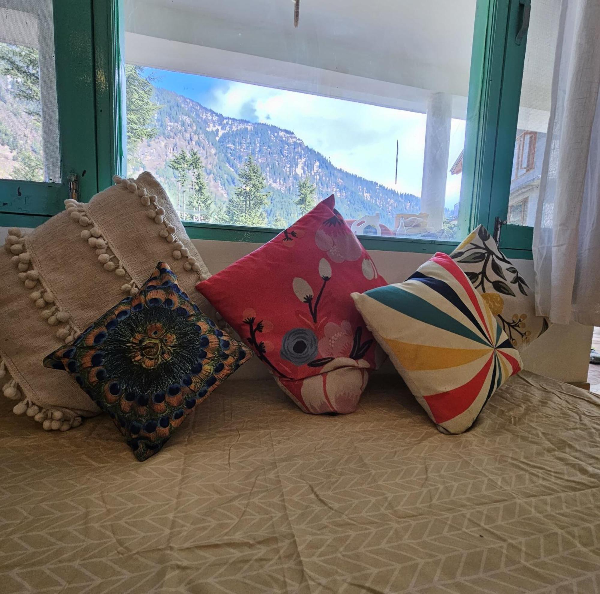 Double Room Mountain View
