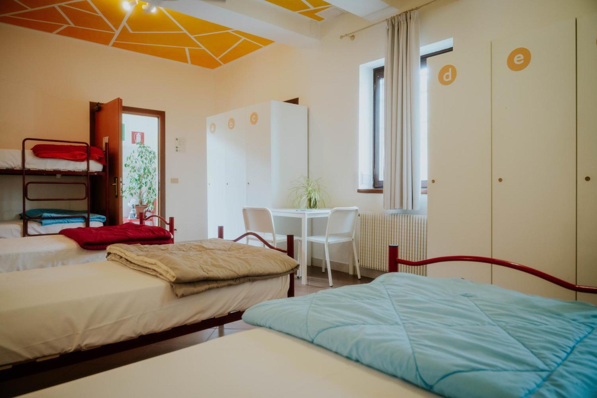 Bed 7-Bed Mixed Dormitory Room,1517433619:JPEG