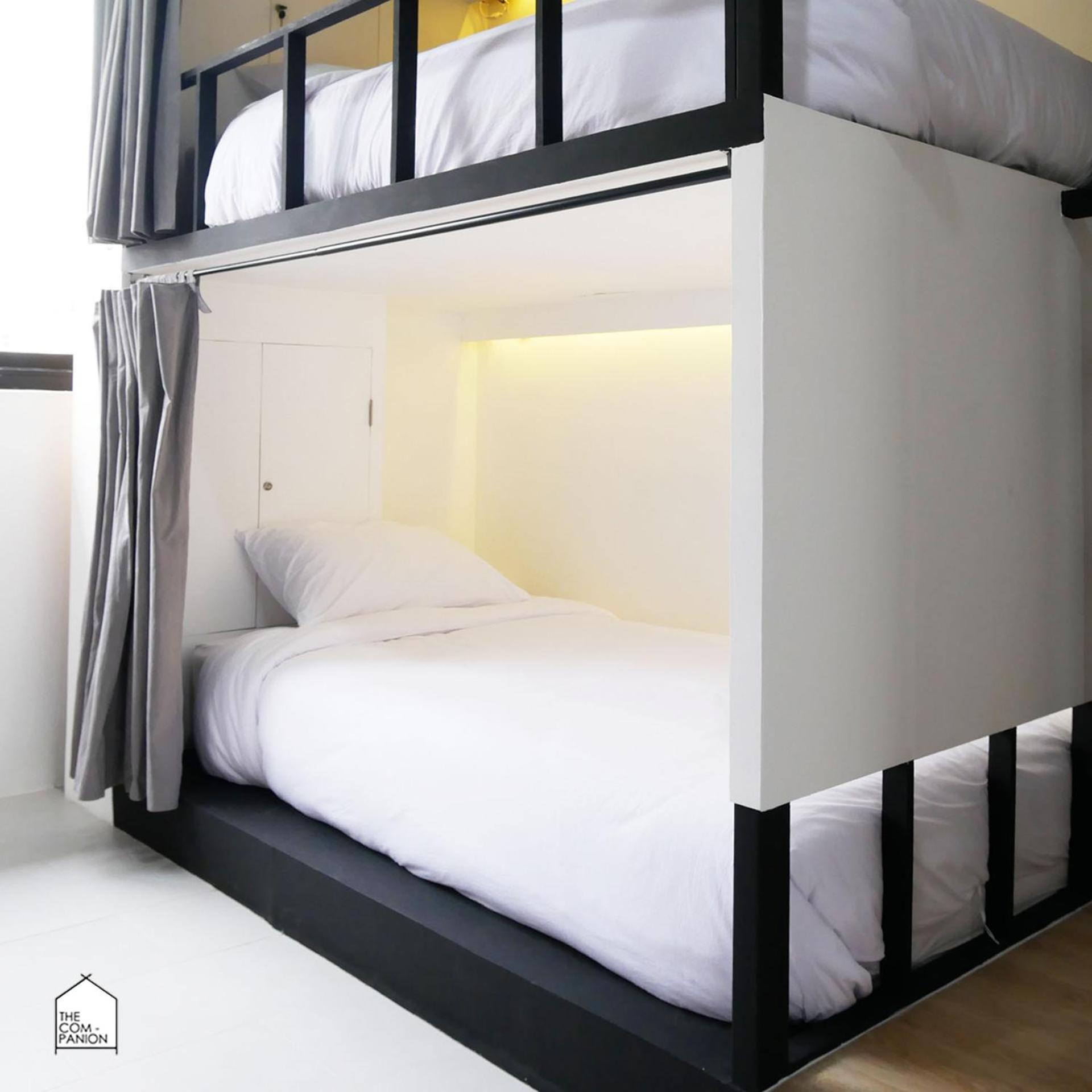 Posto Letto in Dormitorio Misto con 8 Letti