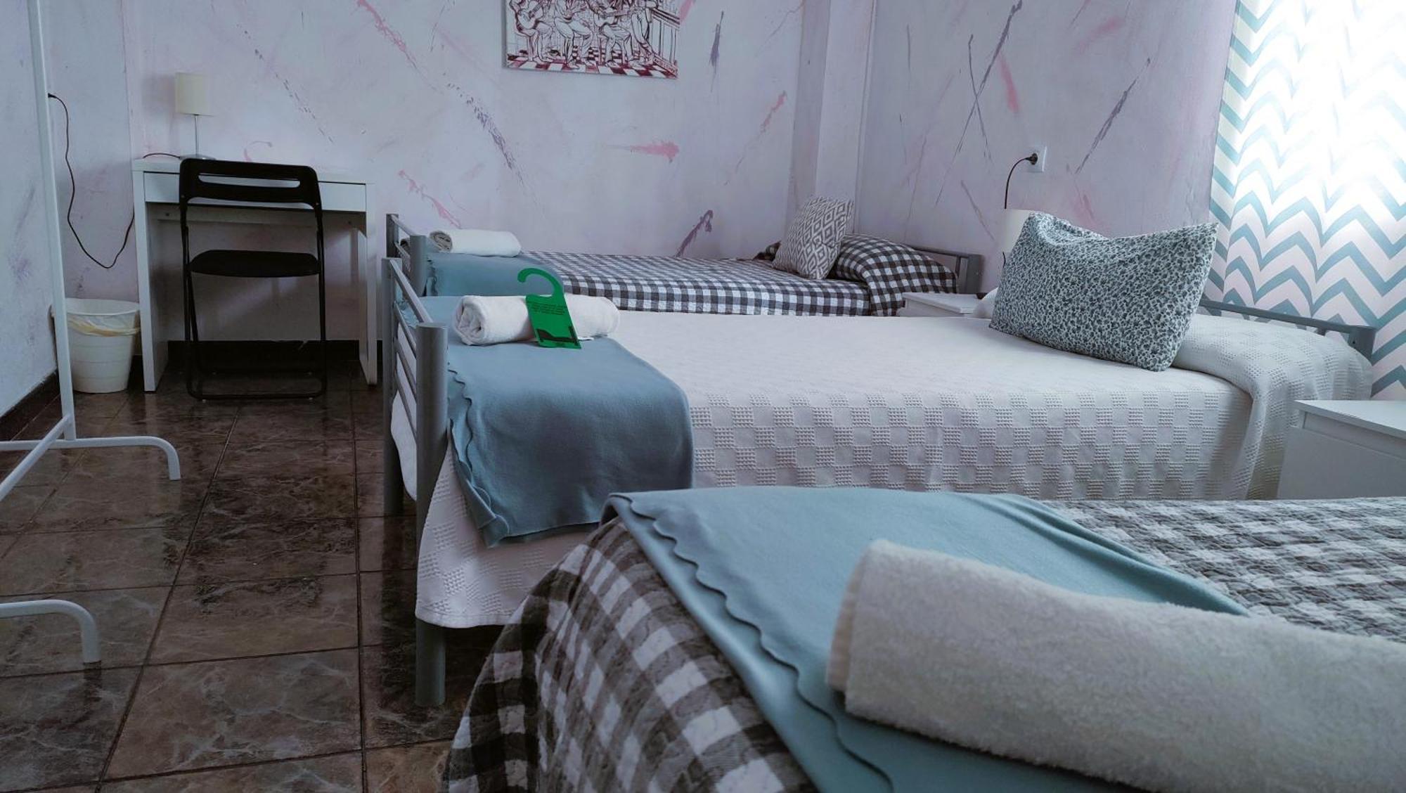 Basic Triple Room