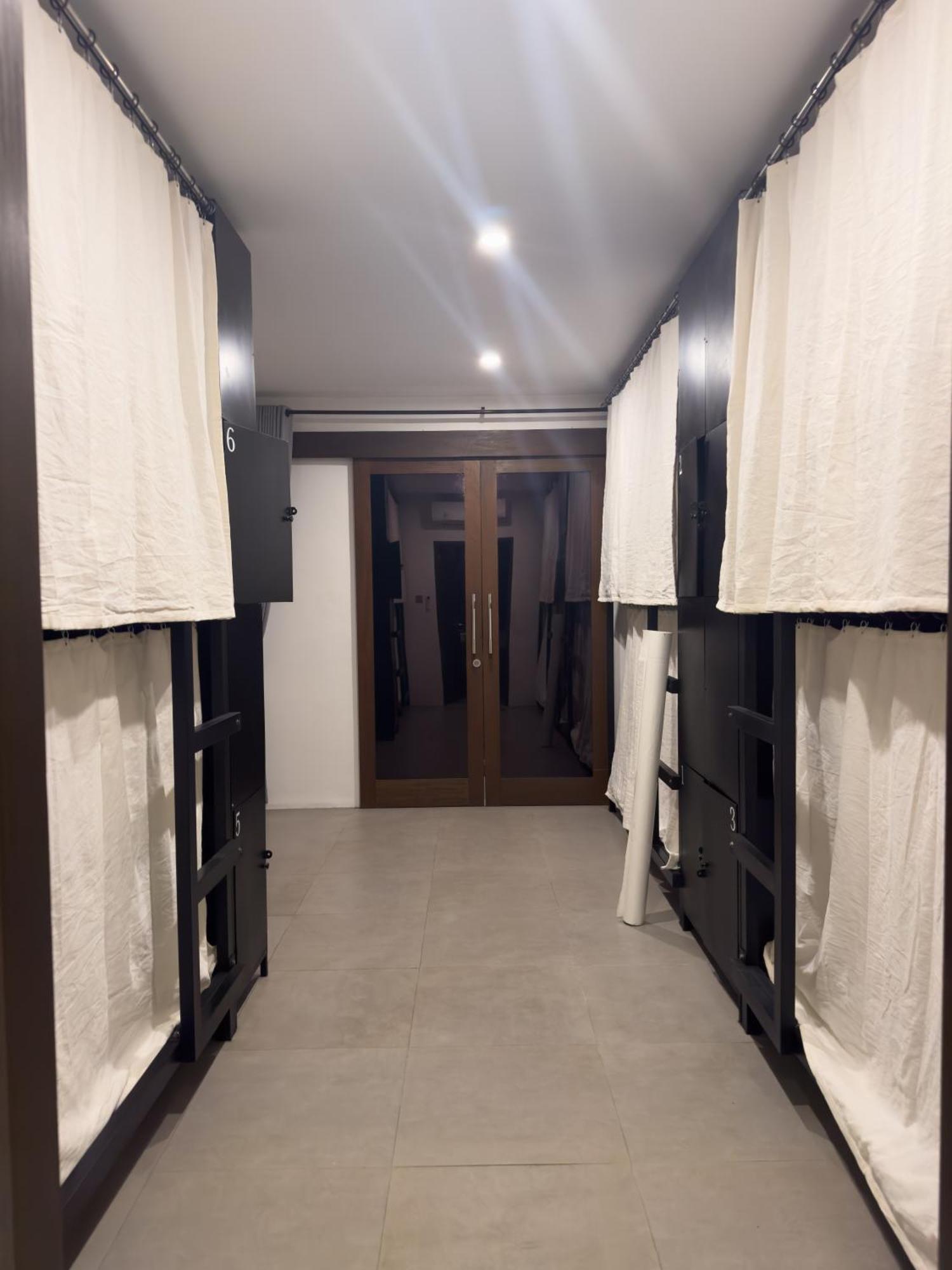 Premium Bed in 6-Bed Female Dormitory - En-suite