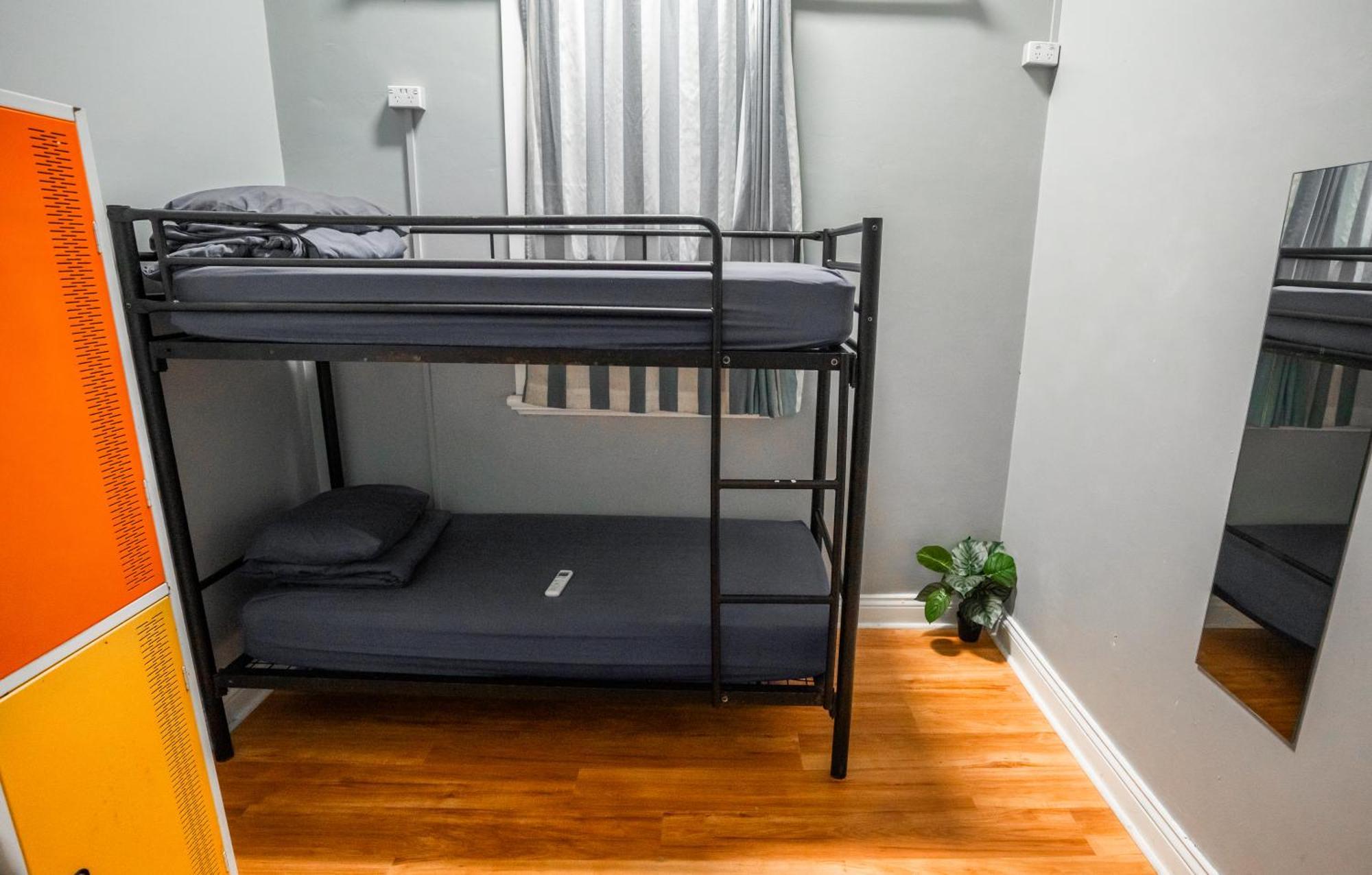 Twin Room,1537505449:JPEG