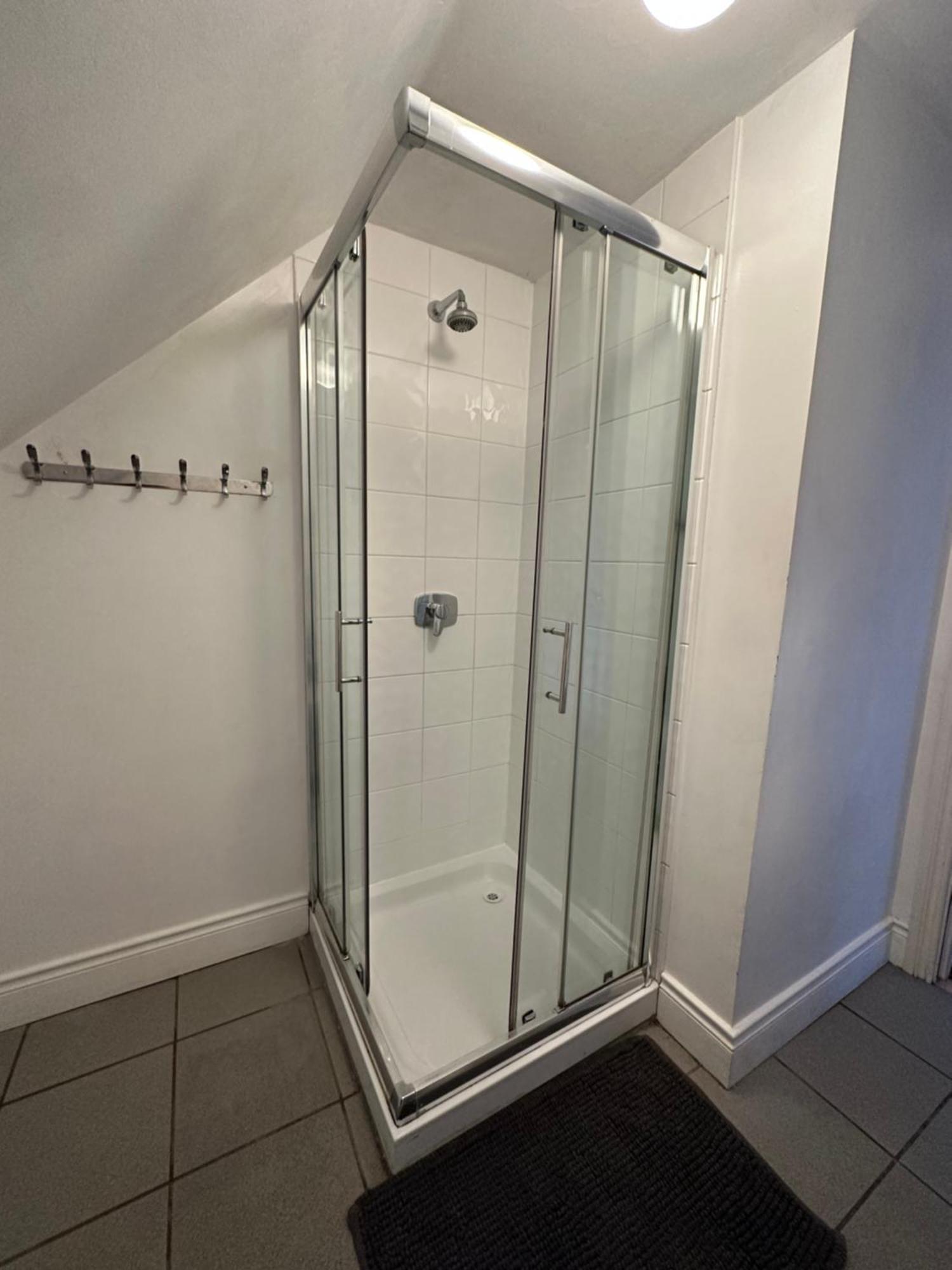Triple Room with Private External Bathroom