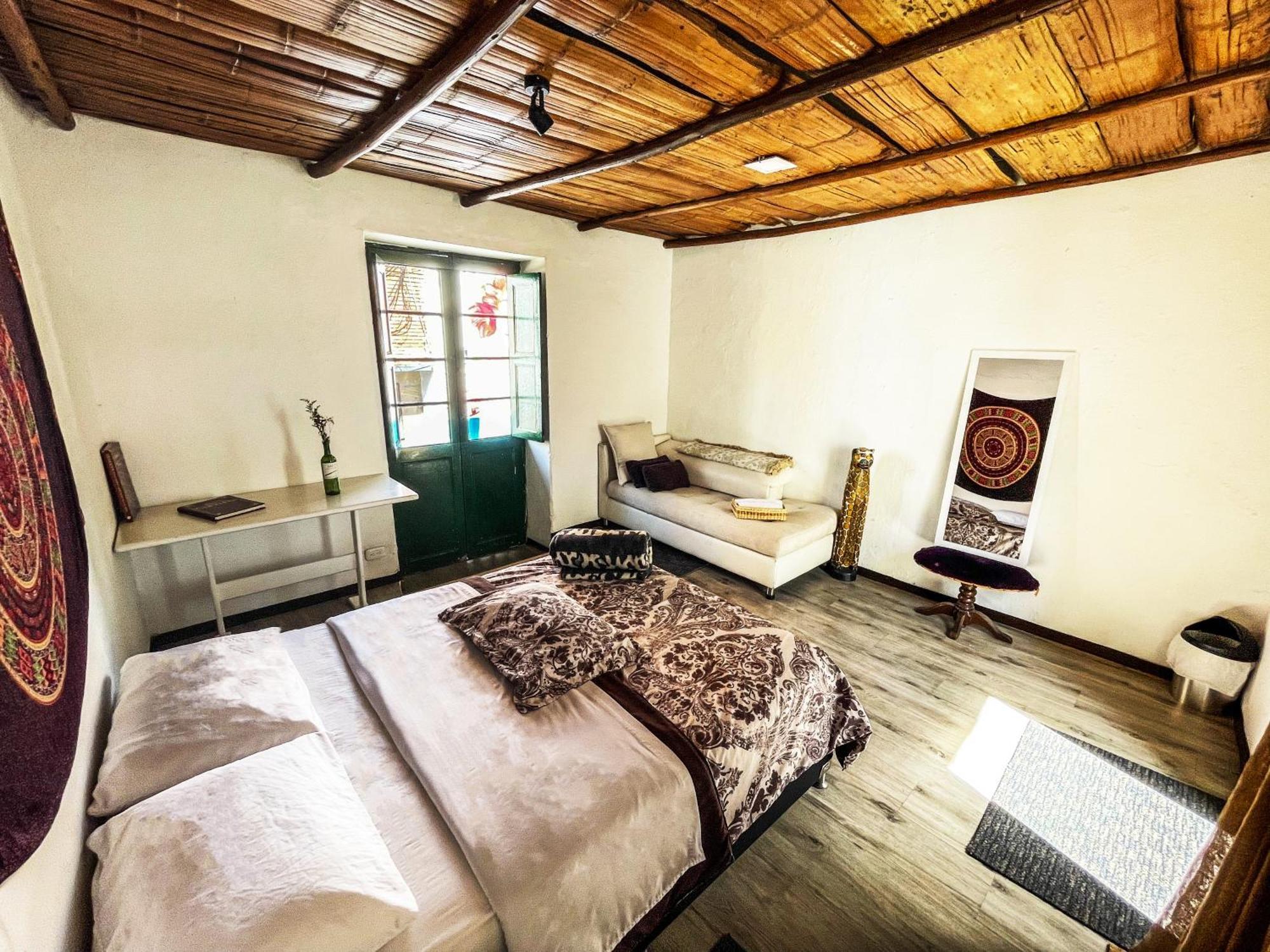 Double Room,1539037522:JPEG