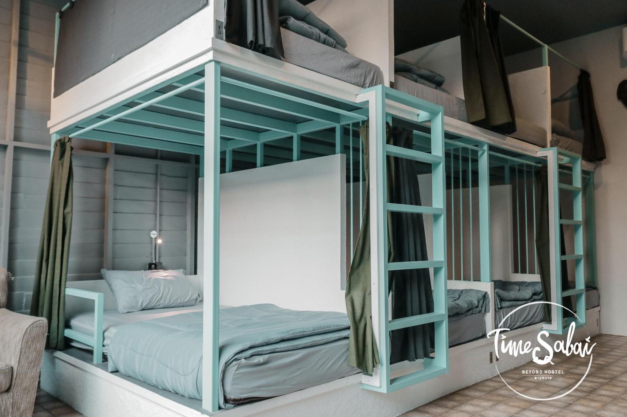 Bunk Bed Mixed Dormitory Room