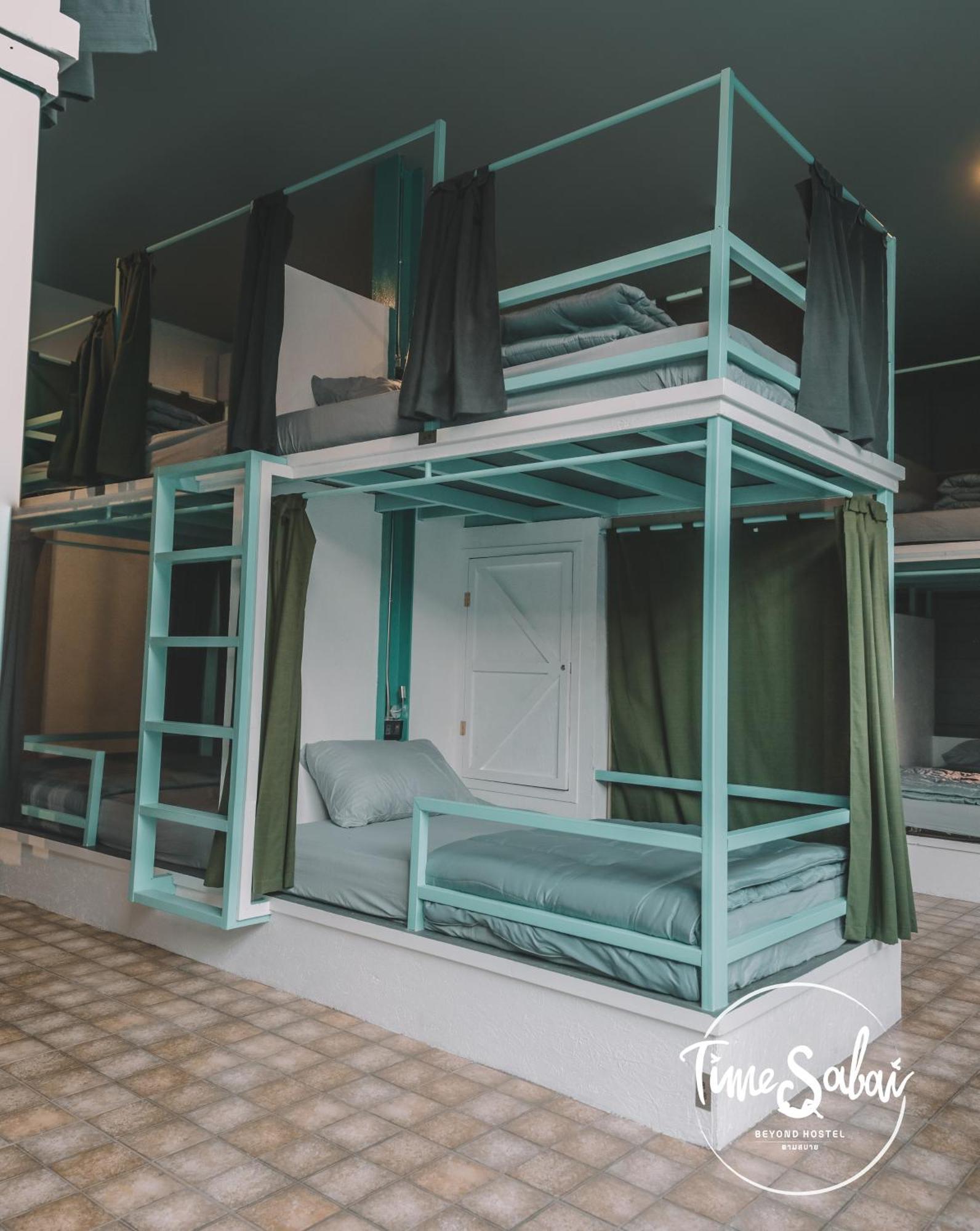 Bunk Bed Mixed Dormitory Room