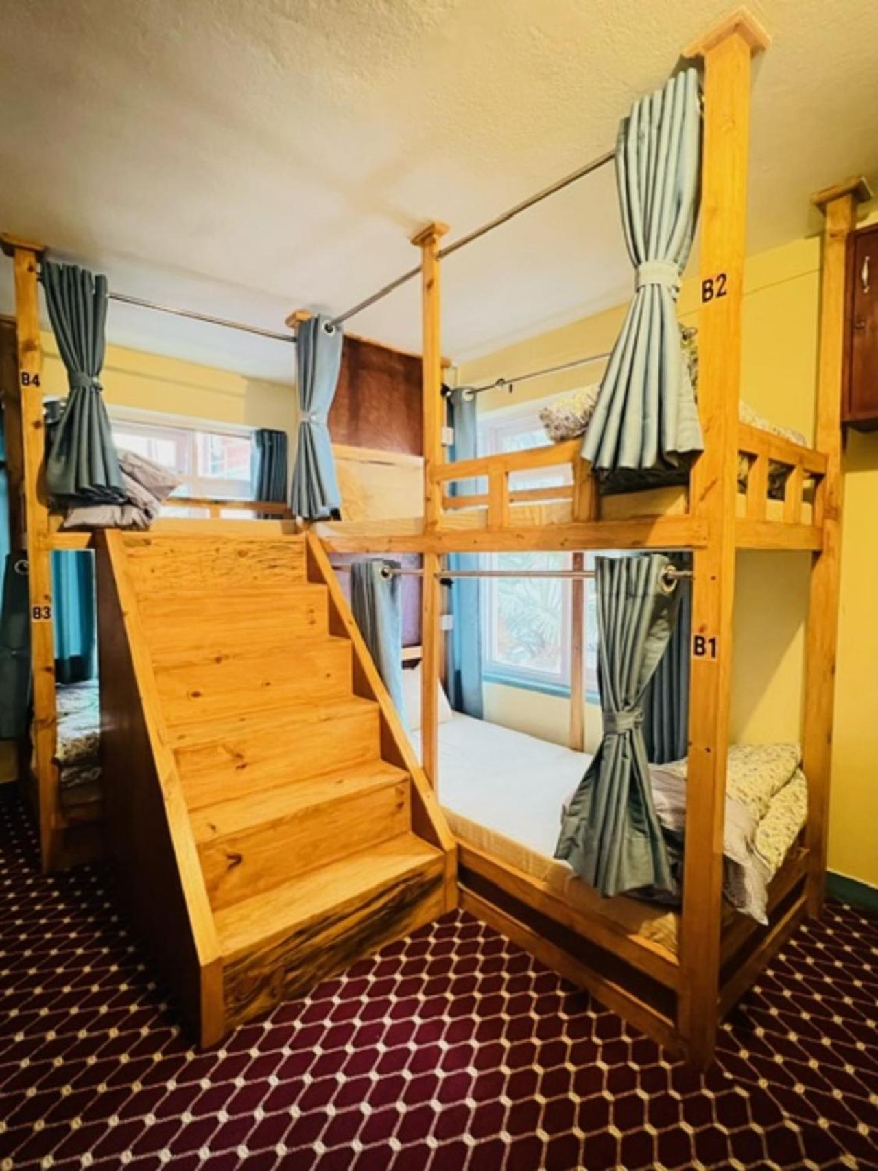 Bed 4-Bed Mixed Dormitory Room