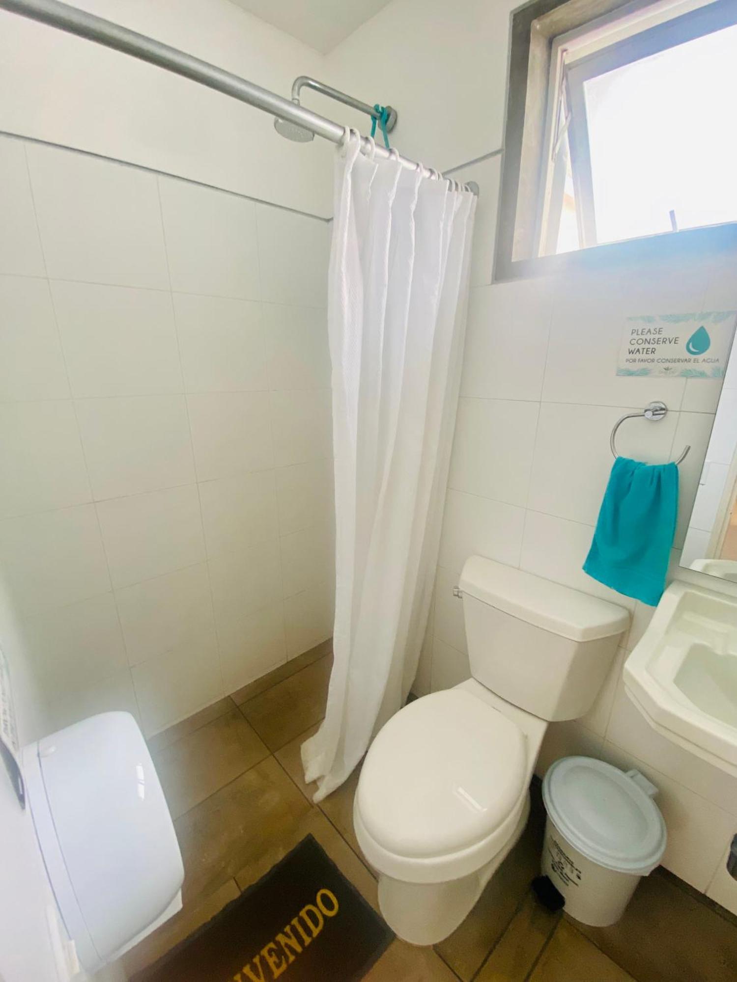 Single Room with Private Bathroom,1544204638:JPEG
