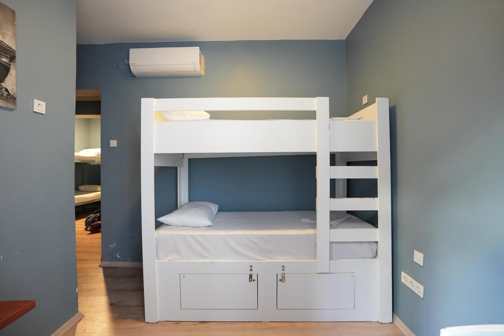 Bed in Gemengde Slaapzaal met 4 Bedden