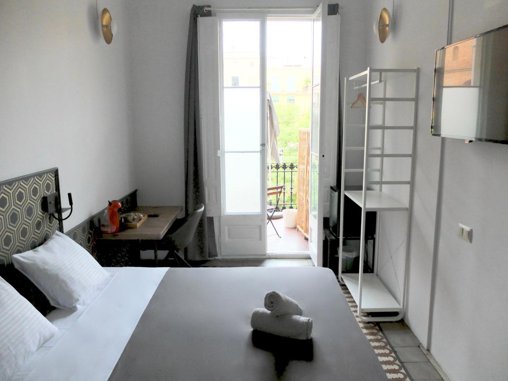 Double Room Private Bathroom