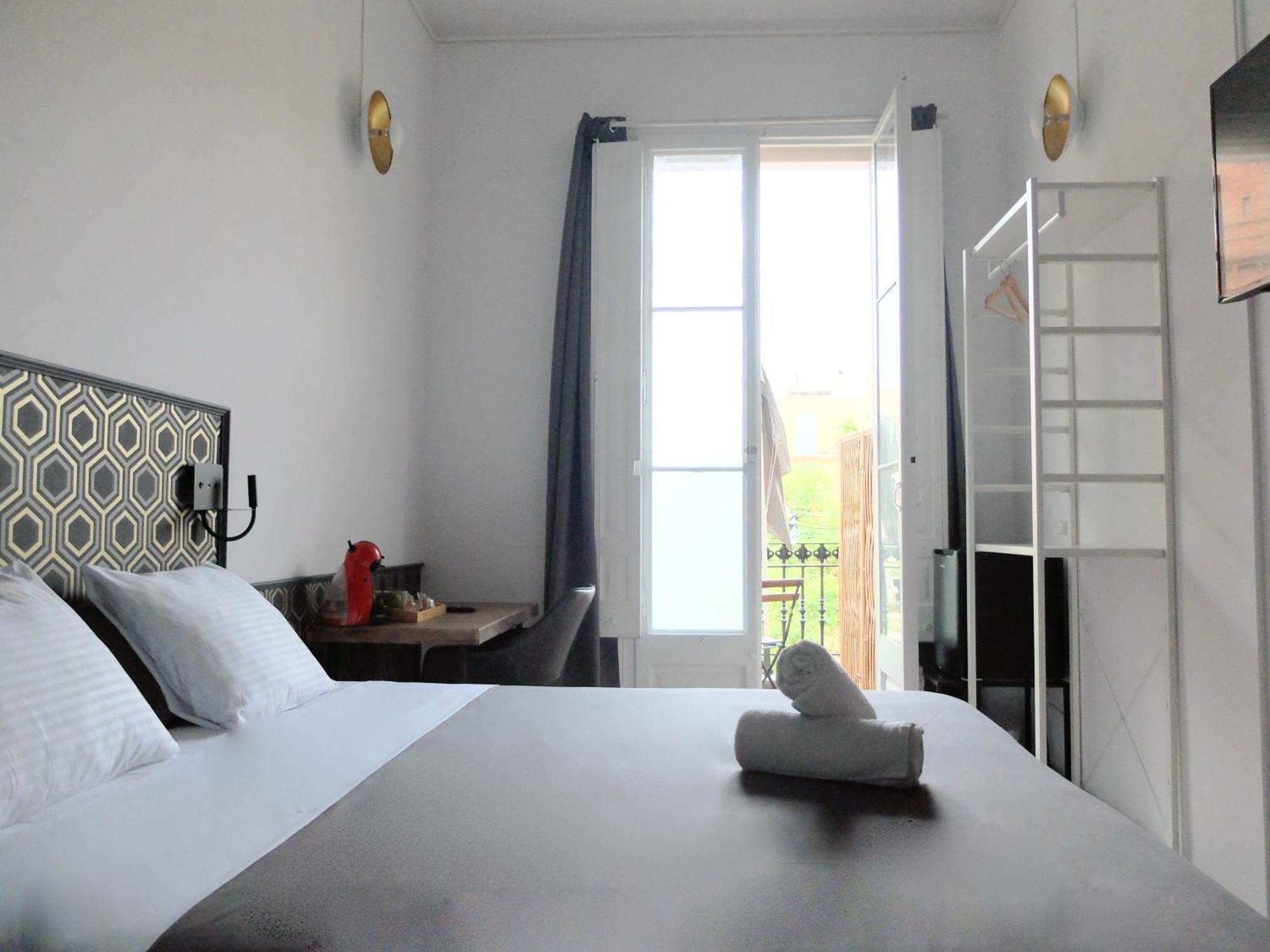 Double Room Private Bathroom