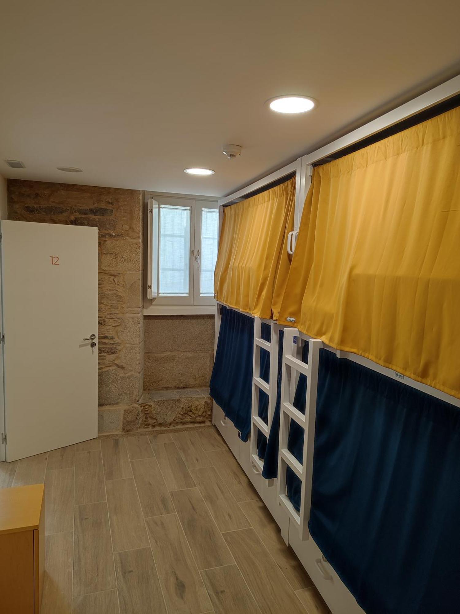 Bed 4-Bed Dormitory Room