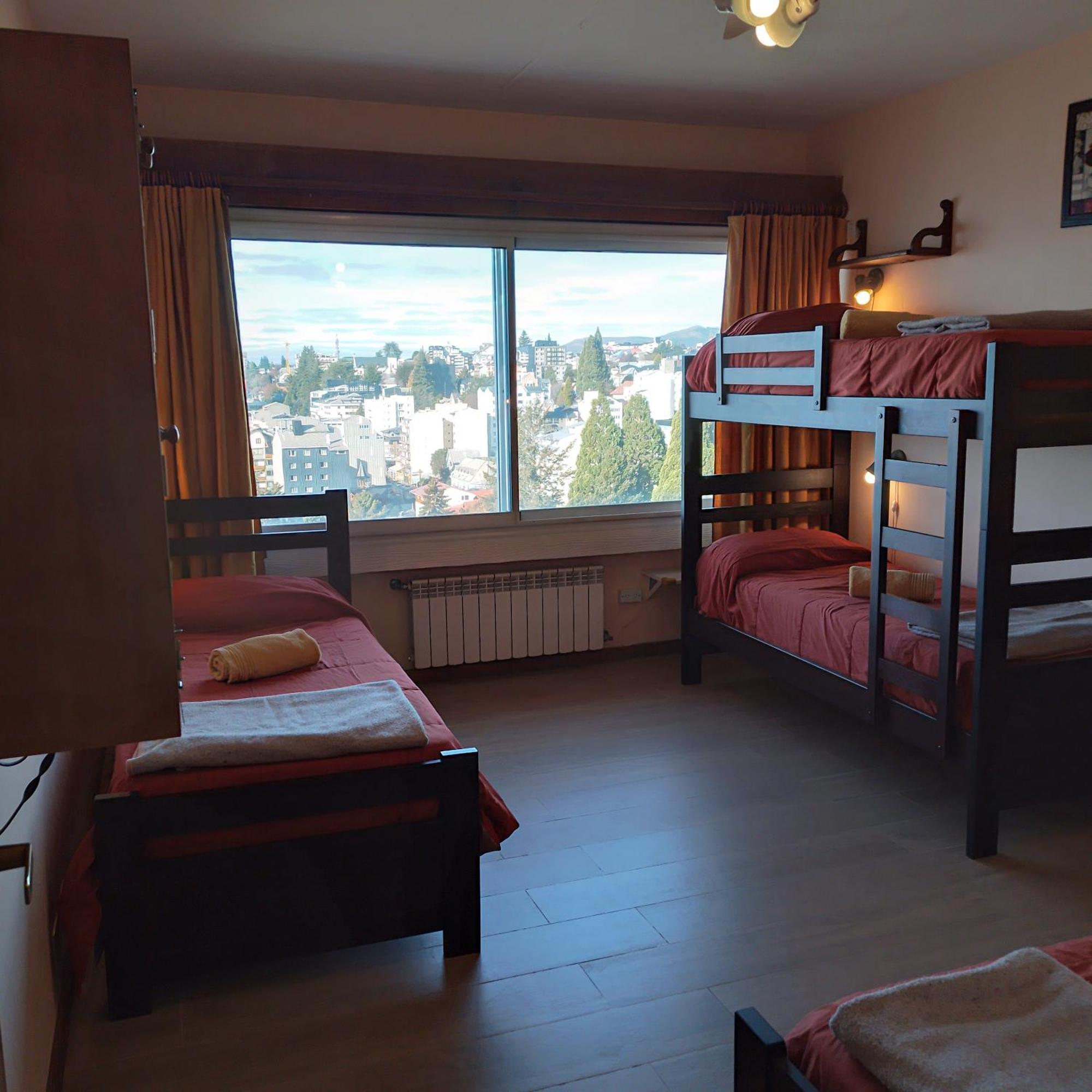Bed 4-Bed Mixed Dormitory Room