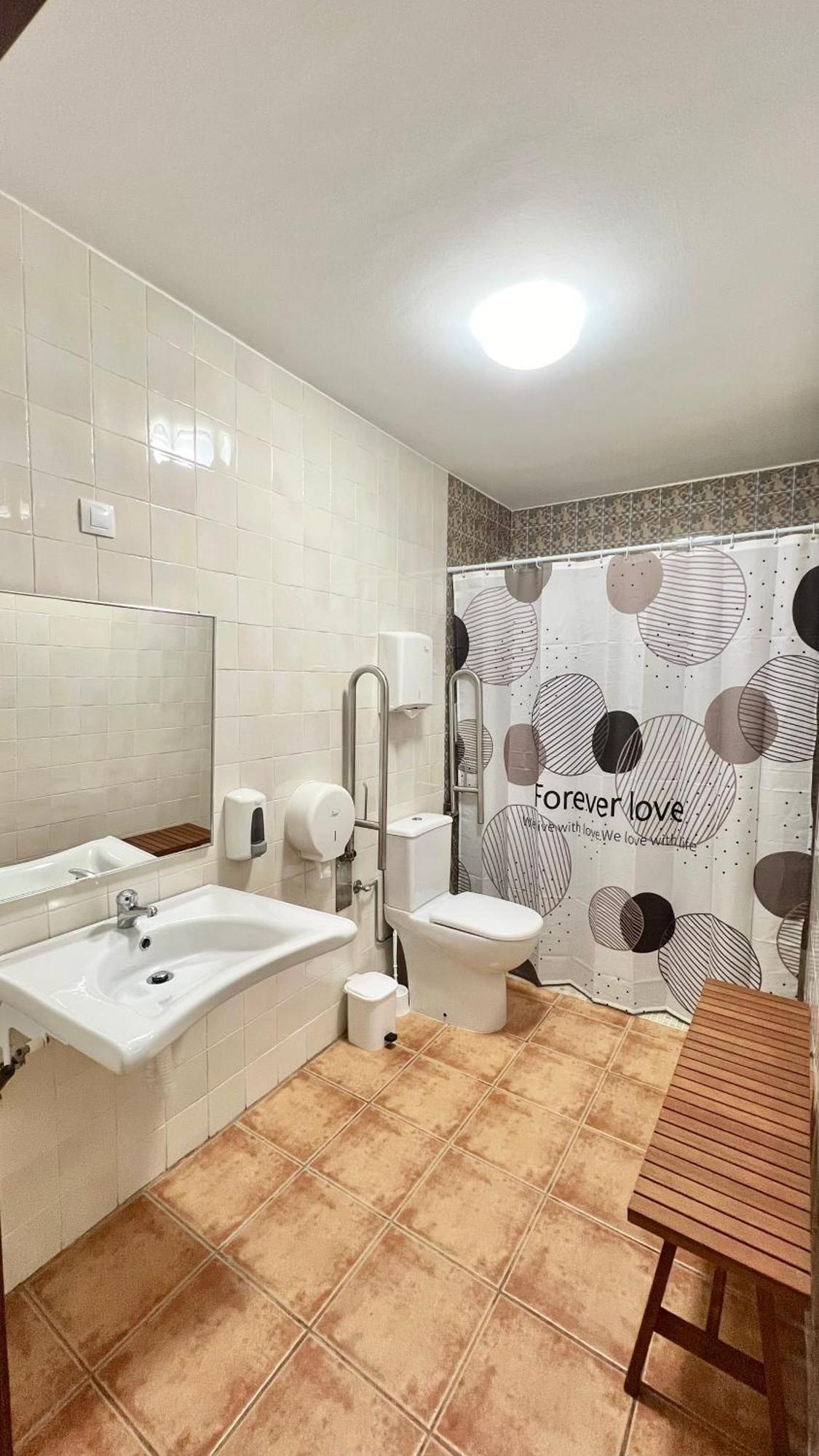 Camera Familiare con Bagno Privato