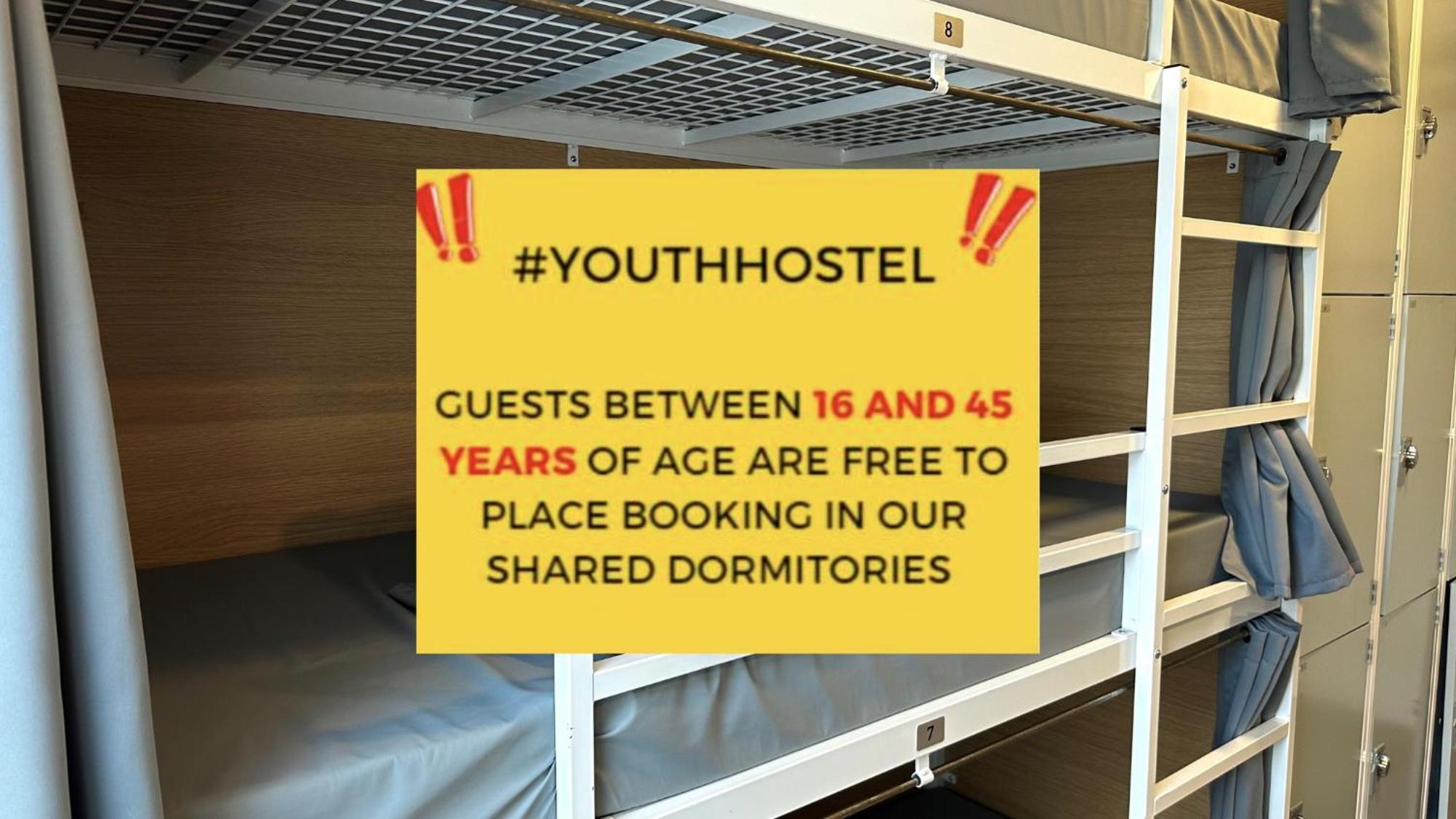 Bed 9 Bed Mixed Dormitory Room 18-45 Years
