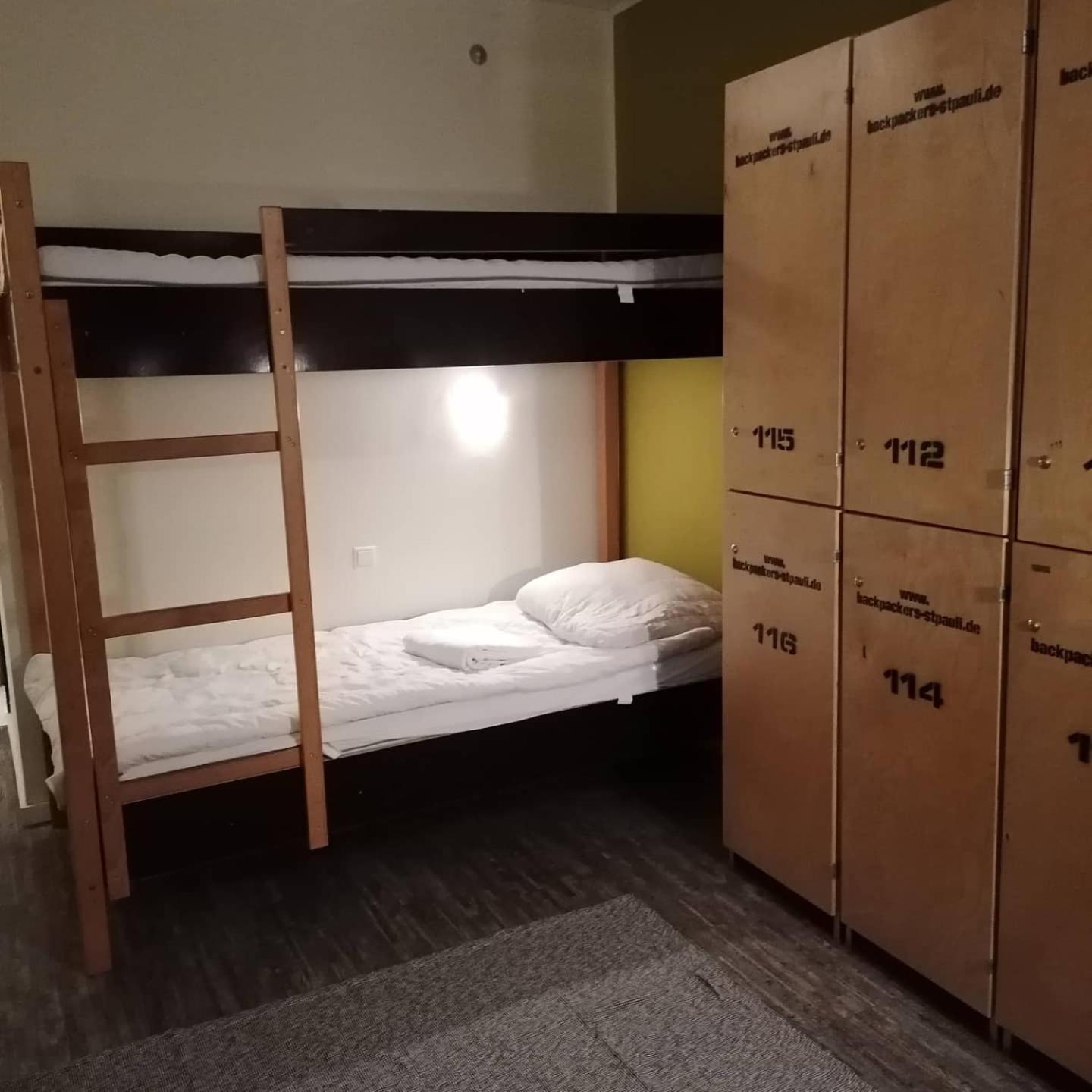 Bett im 4-Bett-Schlafsaal