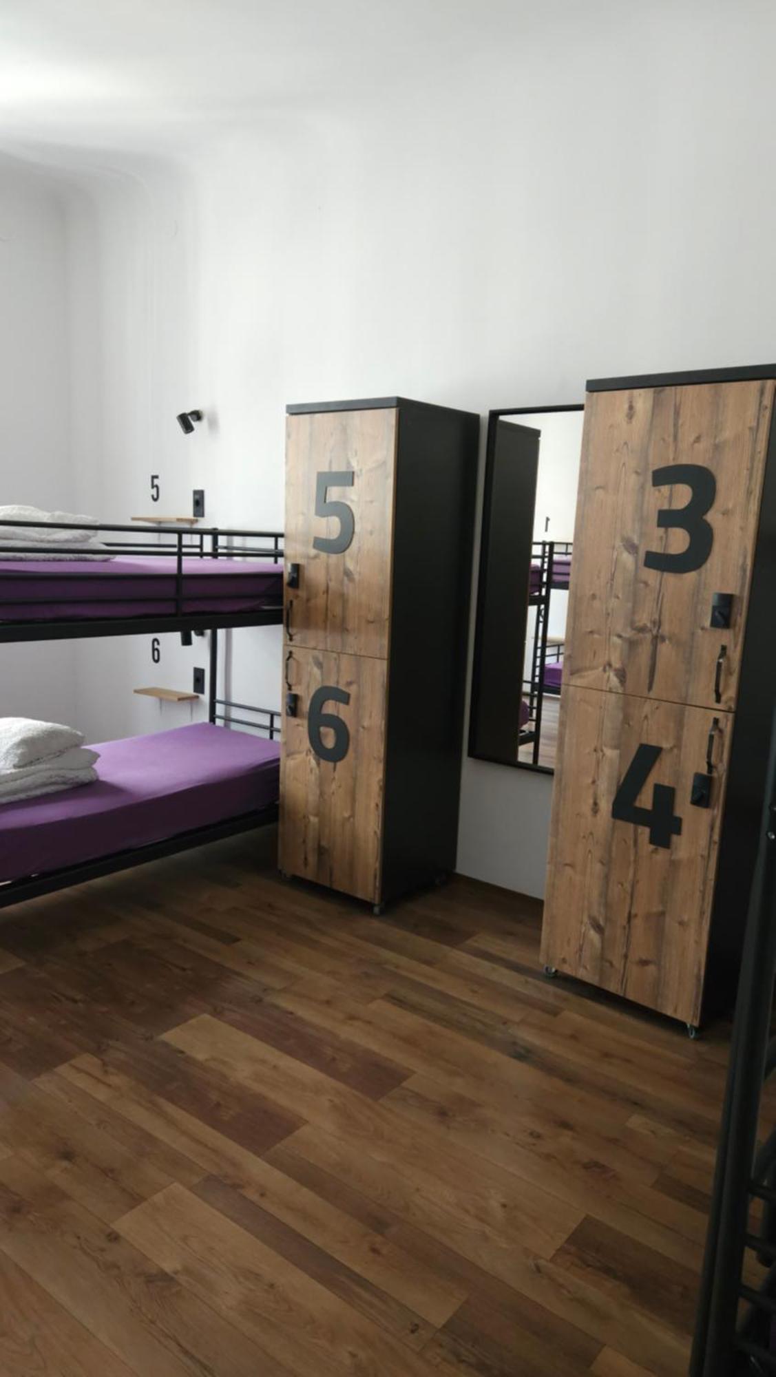 Bed 6-Bed Mixed Dormitory Room