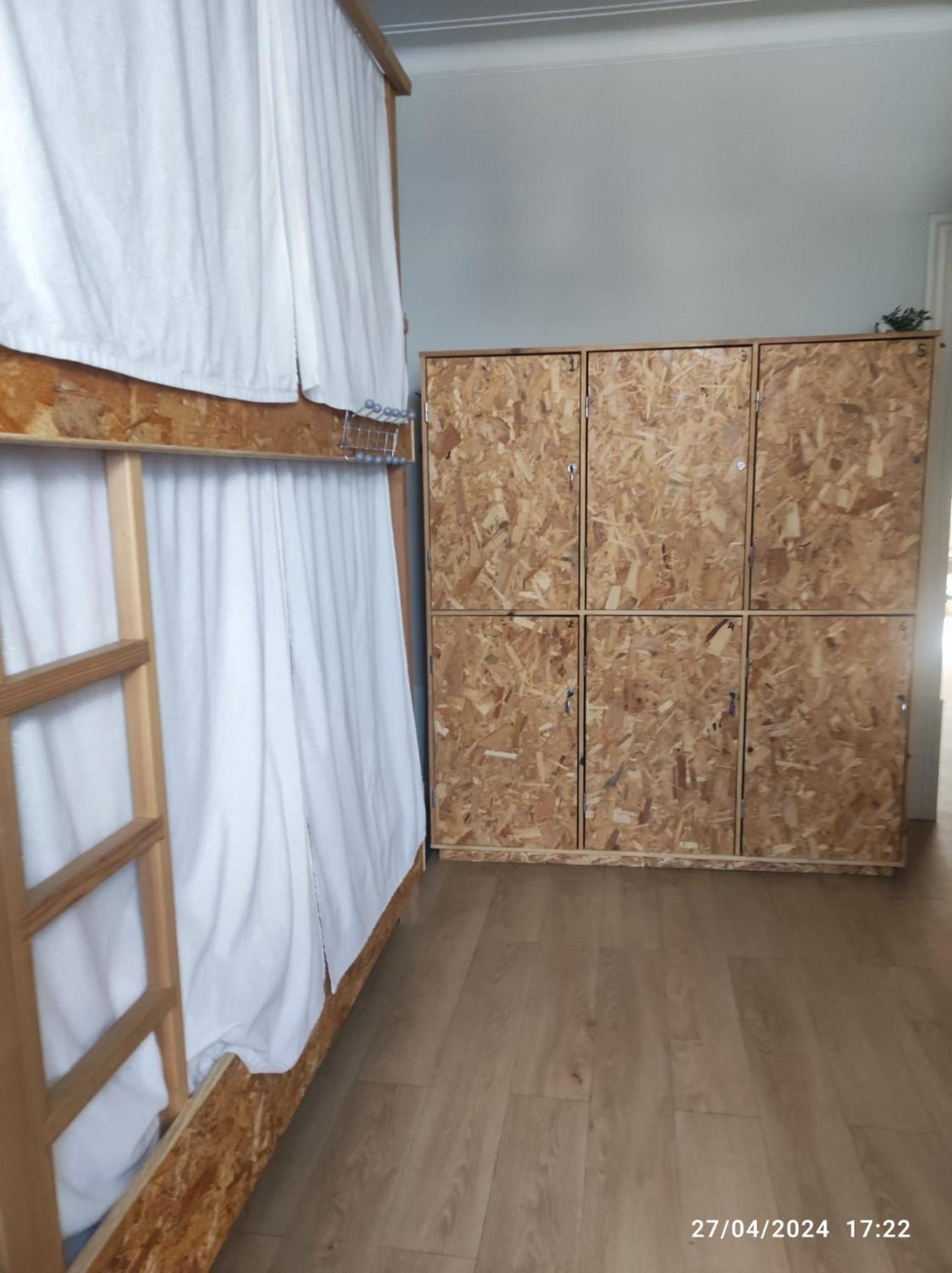 Bed 6-Bed Mixed Dormitory Room