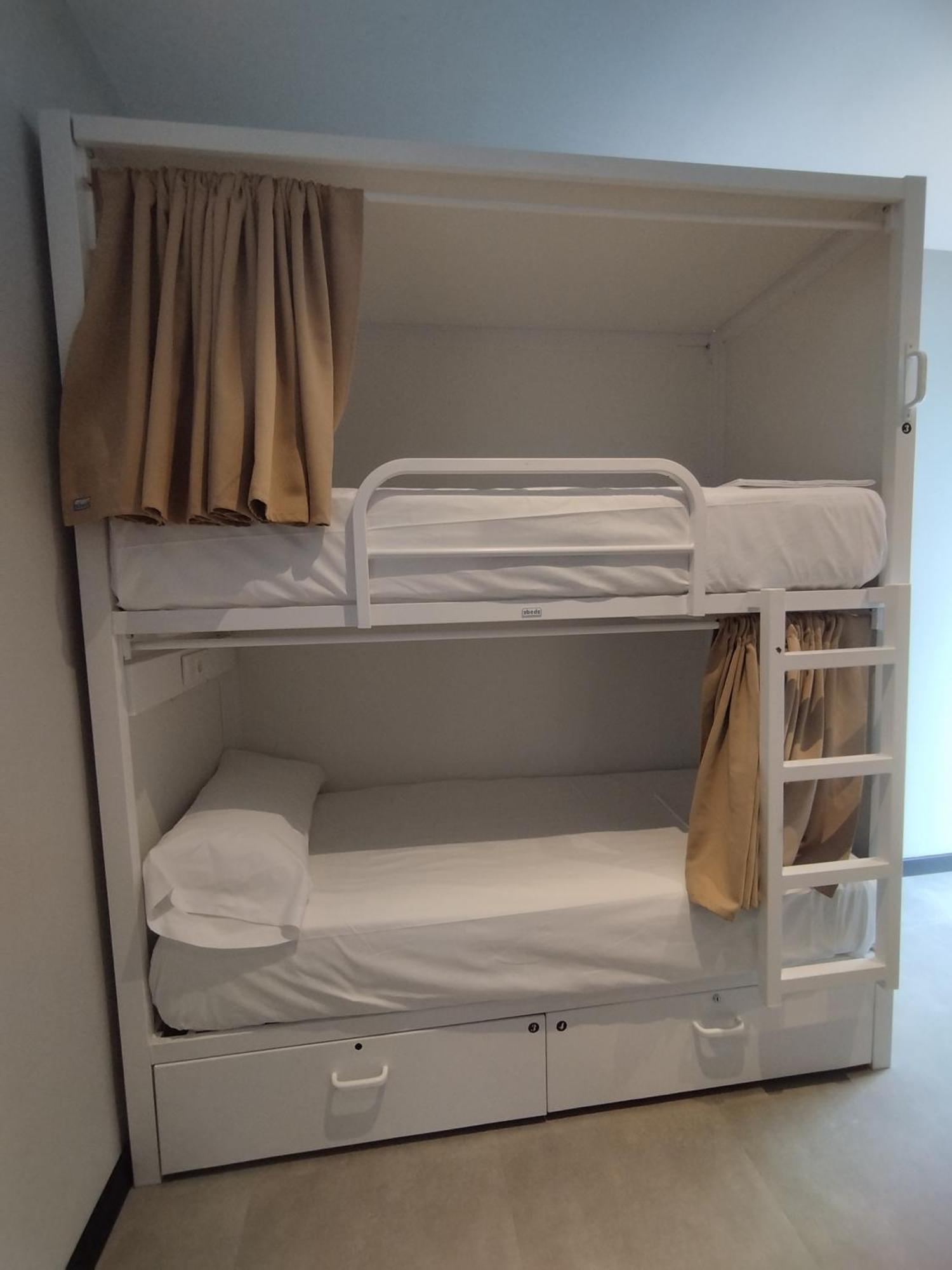 Bed 6-Bed Mixed Dormitory Room