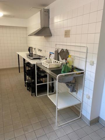 Posto Letto in Dormitorio con 6 Letti