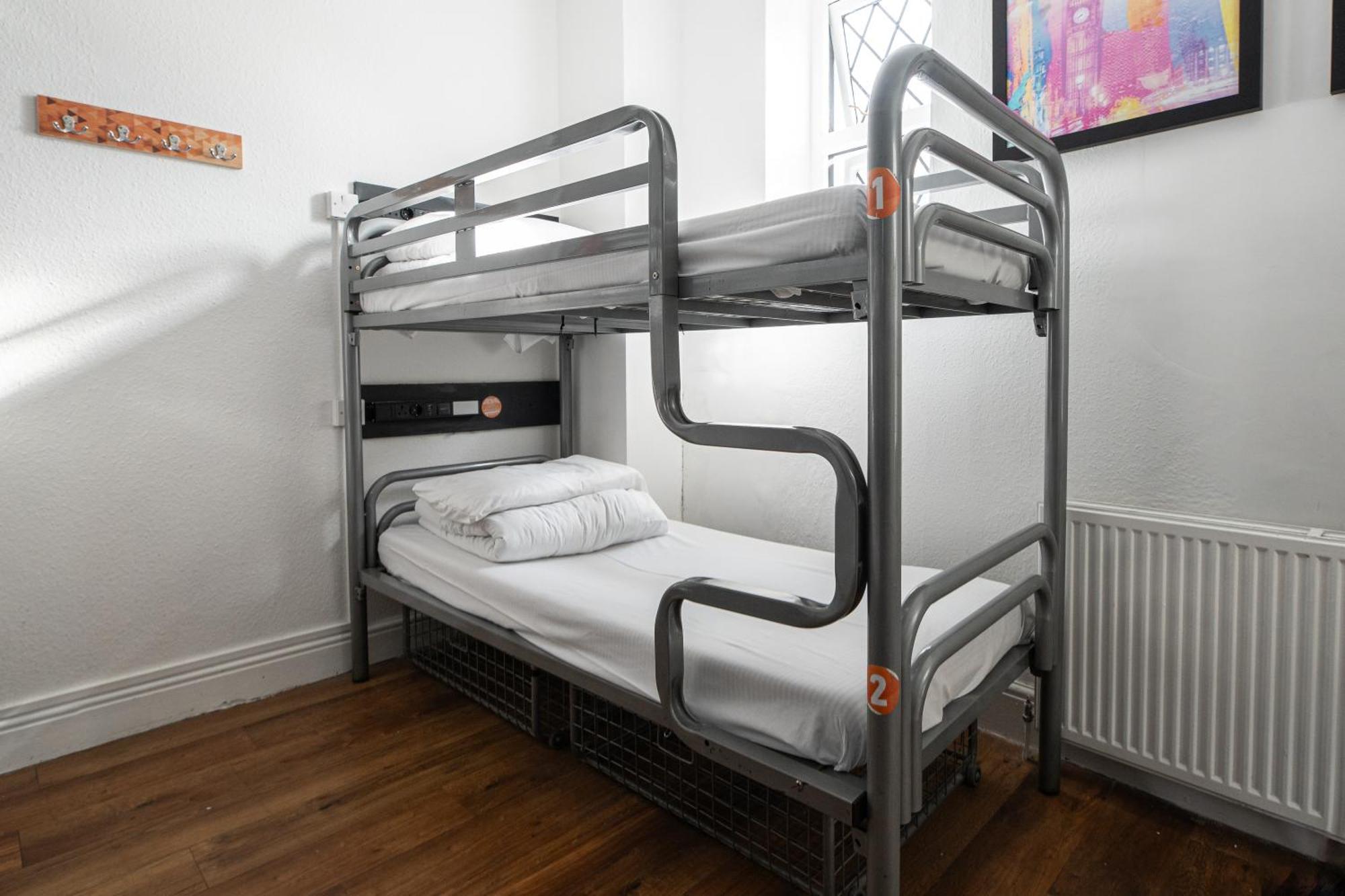 Bed 10-Bed Mixed Dormitory Room