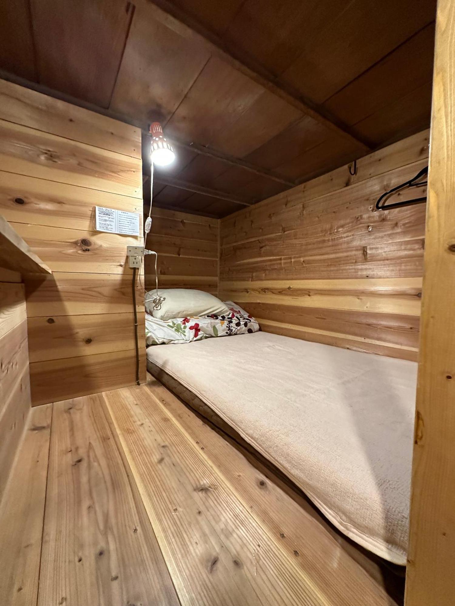 Bed 6-Bed Mixed Dormitory Room