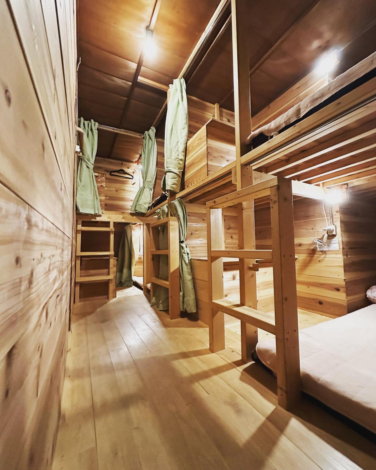 Bed 6-Bed Mixed Dormitory Room