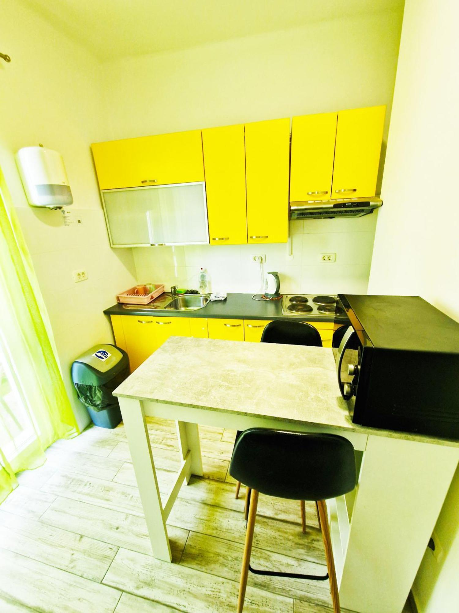 Twin Room with Shared Toilet